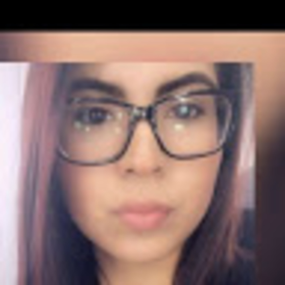 Meet your Posher, Desiree f.